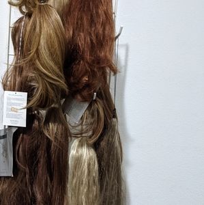 Ponytails choice of style and color.